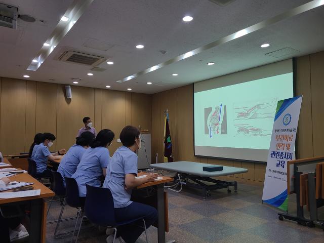 보건의료인력 및 관련 종사자 교육(동군산병원) 관련사진